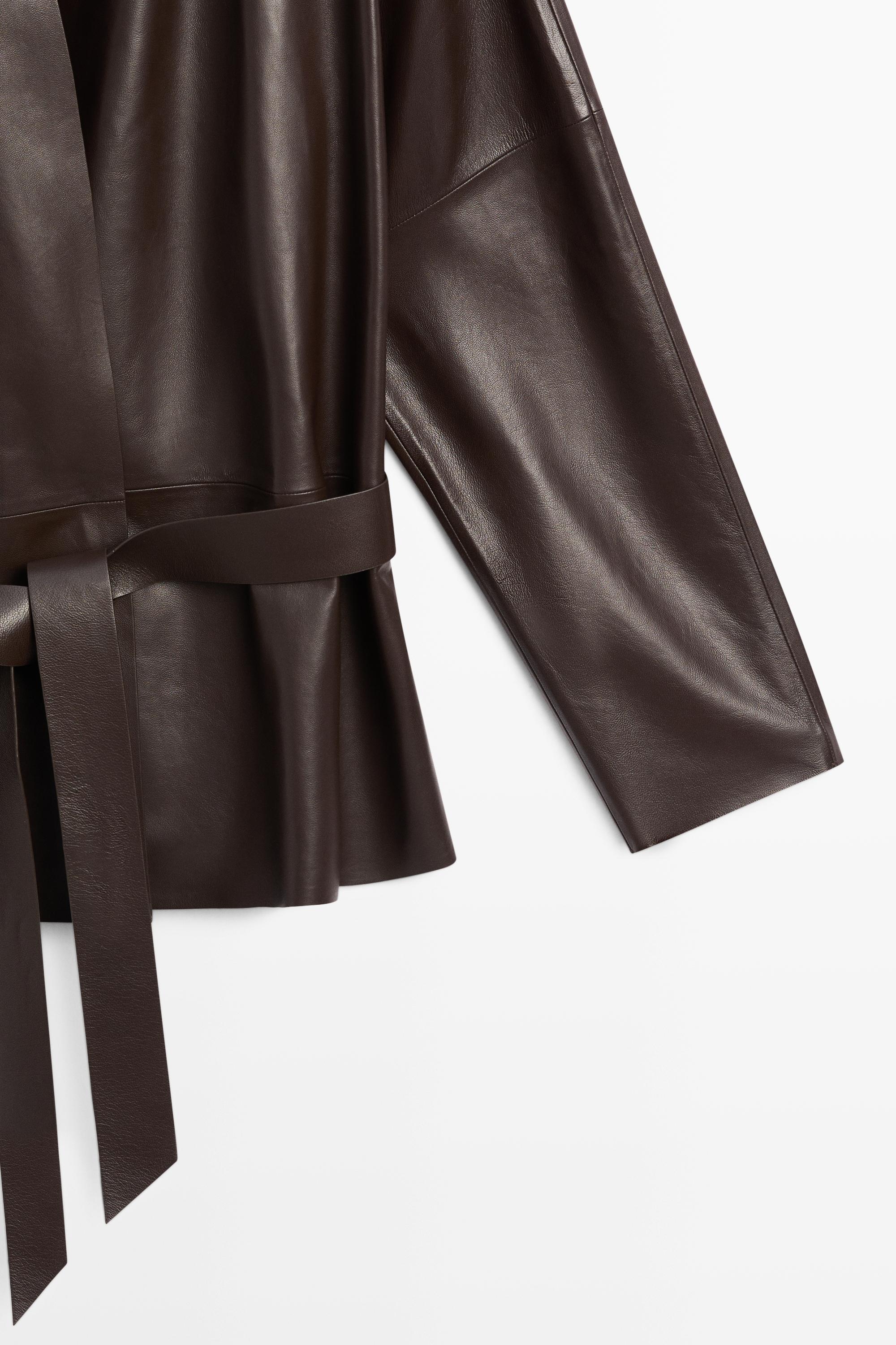 Veste croisée à nouer en cuir nappa